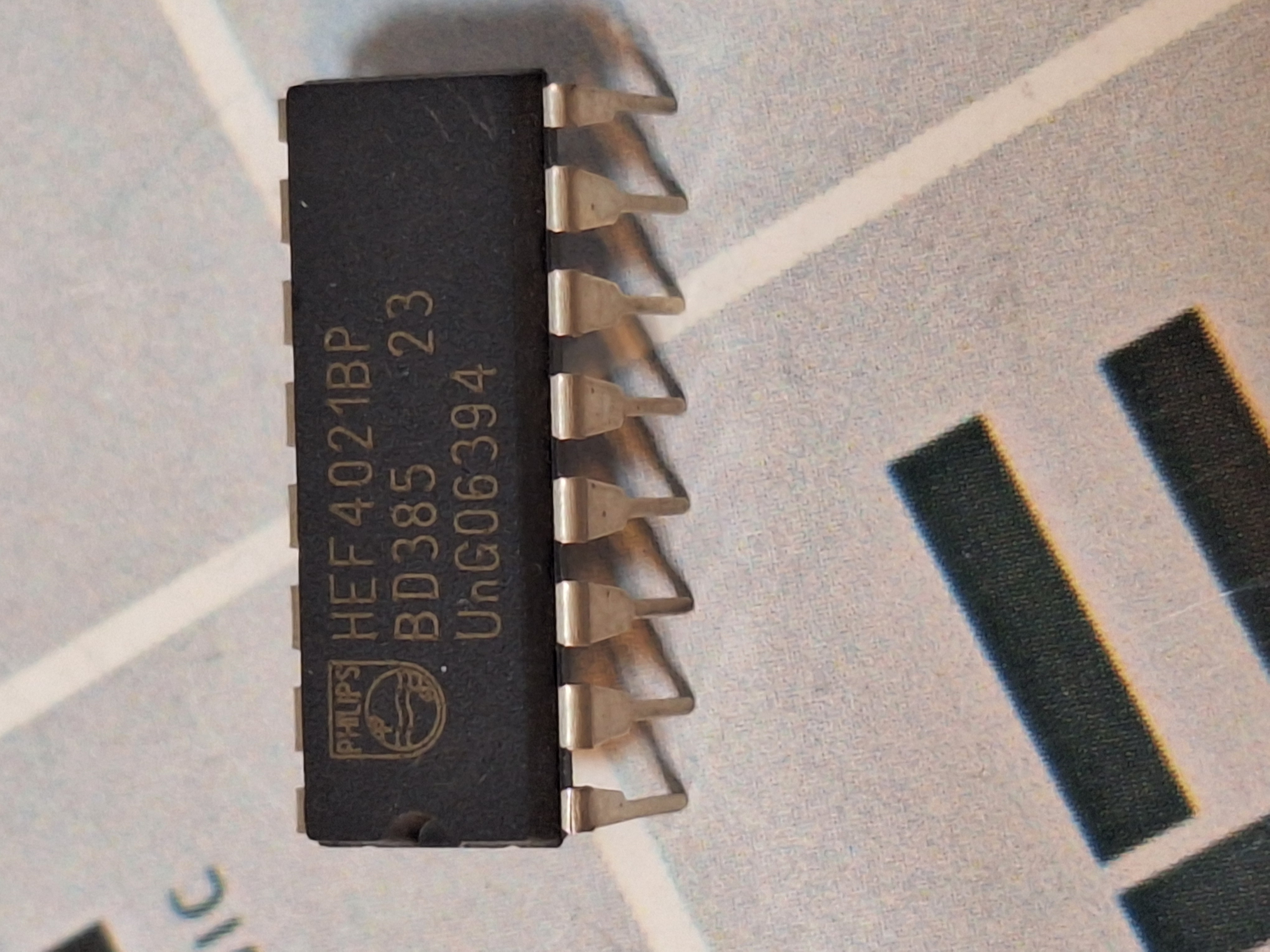 HEF 4021 BP (اورجینال)